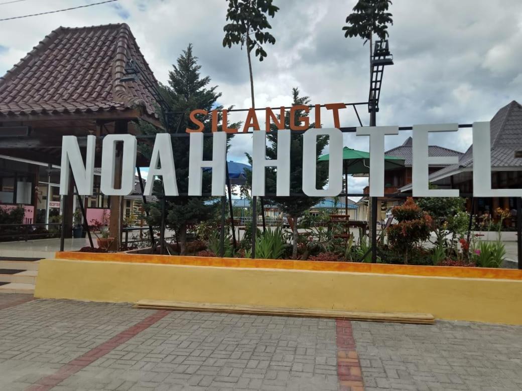 Noah Hotel Silangit Siborongborong Exterior foto